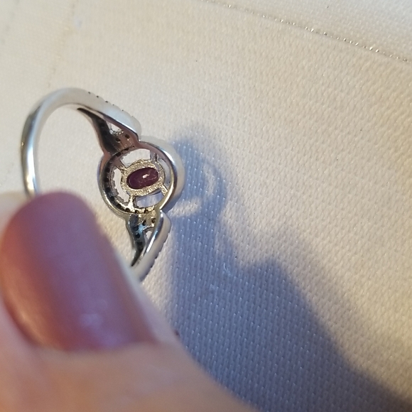 💥RUBY RING 4mm x 6mm  Sz 6, 925 SS, off sale - Picture 3 of 6